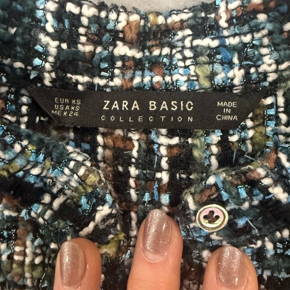 Zara Basics Tweed Button Down - Picture 5 of 13